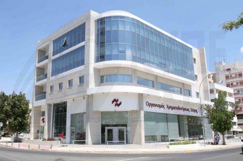 Δικαστική απόφαση εναντίον ΟΧΣ για καταχρηστικές ρήτρες